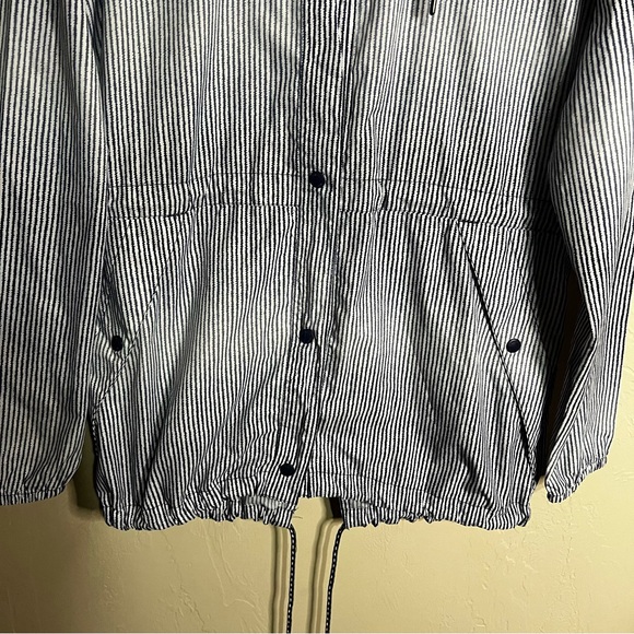 Columbia Gable Island Blue/White Nautical Striped Lightweight Windbreaker Jacket - Picture 7 of 14